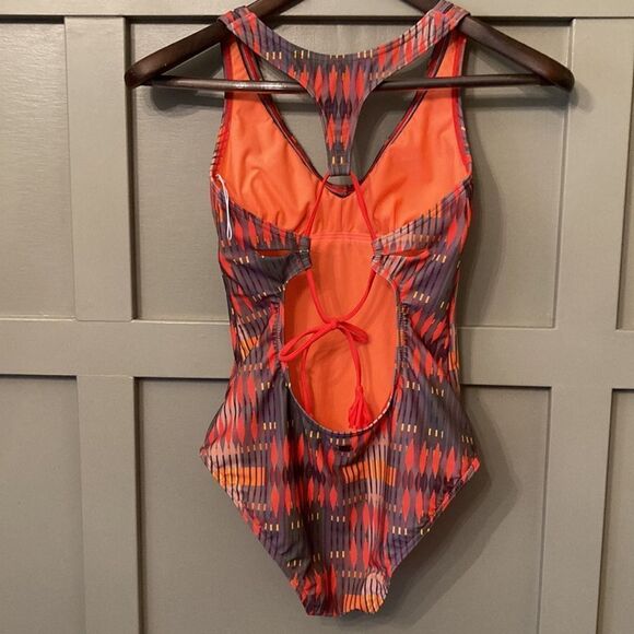 Prana Khari One Piece Swimsuit In Carmine Desert Geo Print Size XS New - Picture 6 of 11